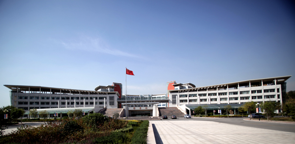 青岛科技大学